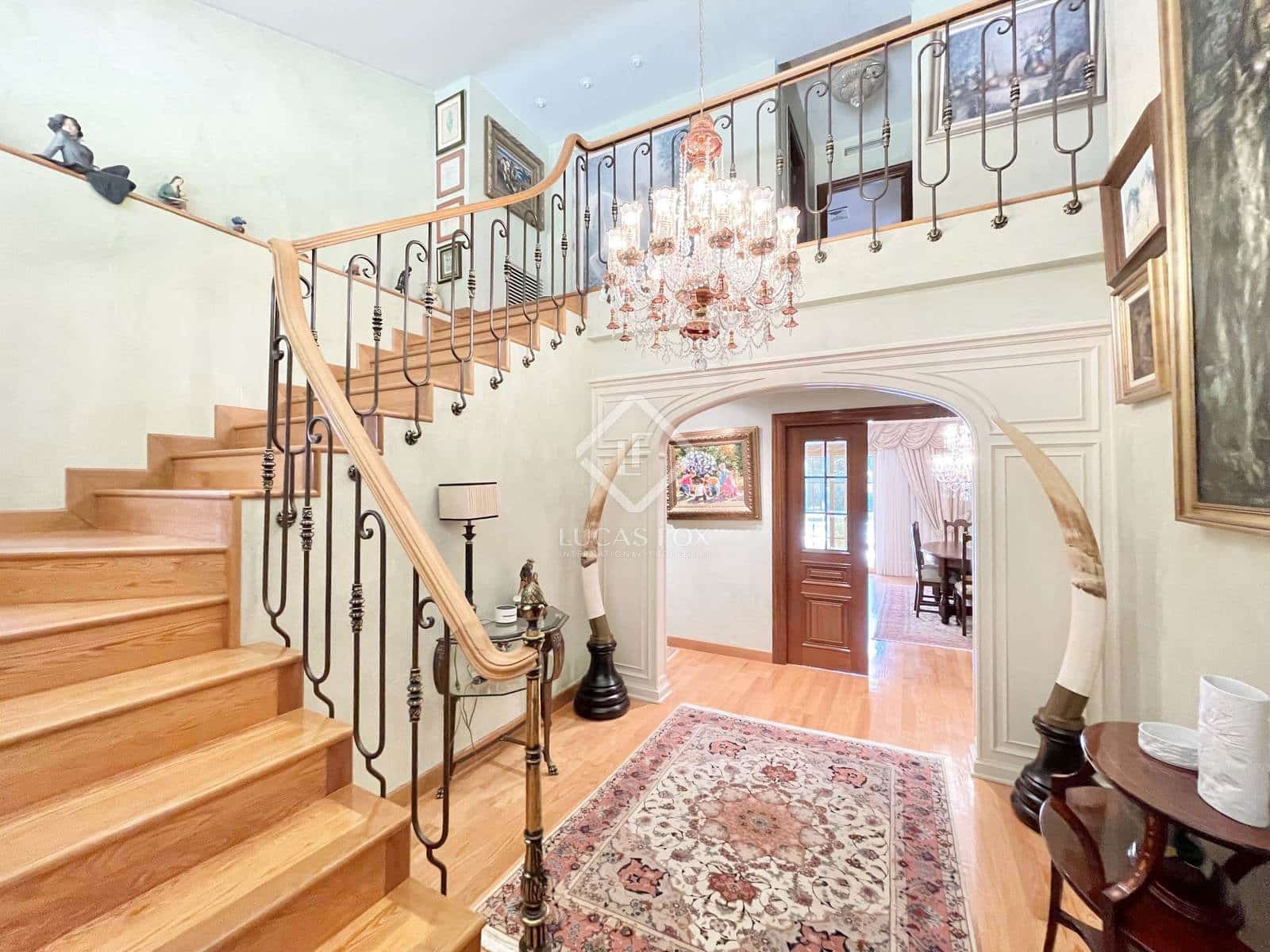 5 bedroom Villa for sale in Alicante / Alacant city with pool garage - € 1,590,000 (Ref: 8476991)