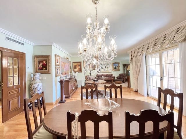 5 Zimmer Villa zu verkaufen in Alicante / Alacant Stadt mit Pool Garage - 1.590.000 € (Ref: 8476991)