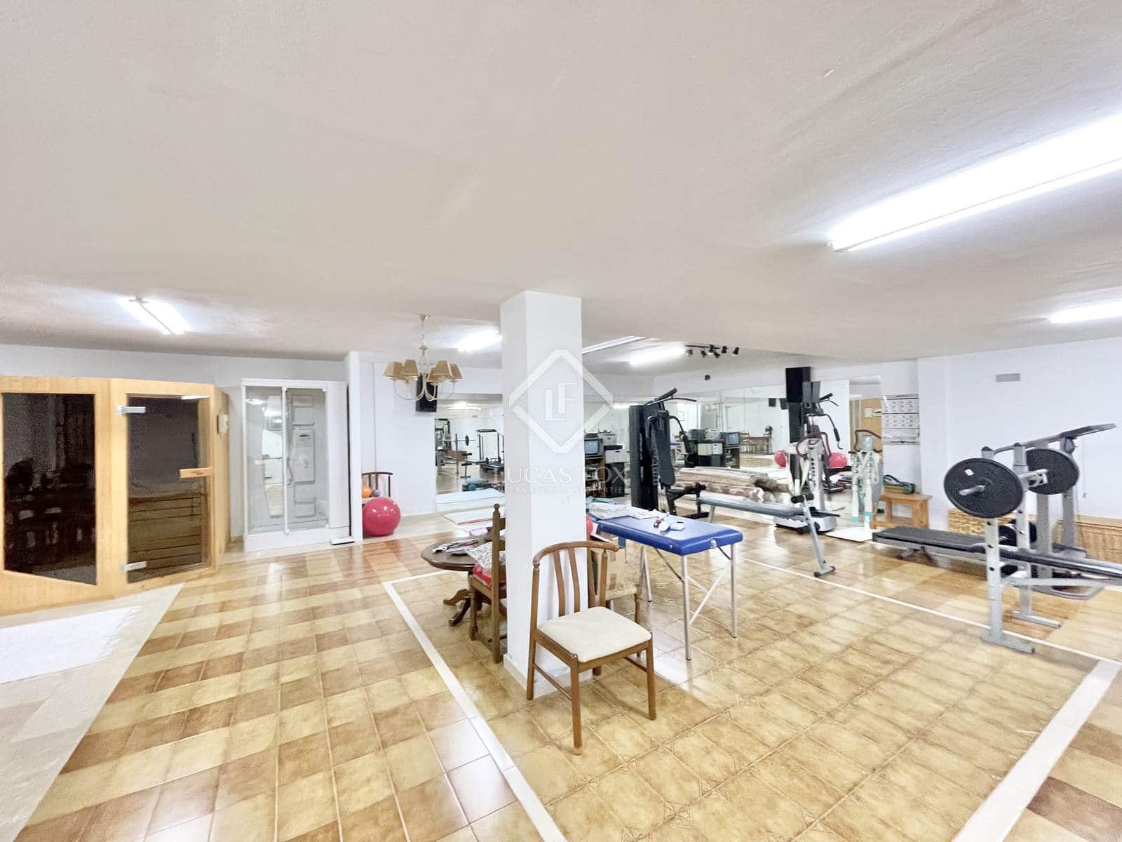 5 bedroom Villa for sale in Alicante / Alacant city with pool garage - € 1,590,000 (Ref: 8476991)