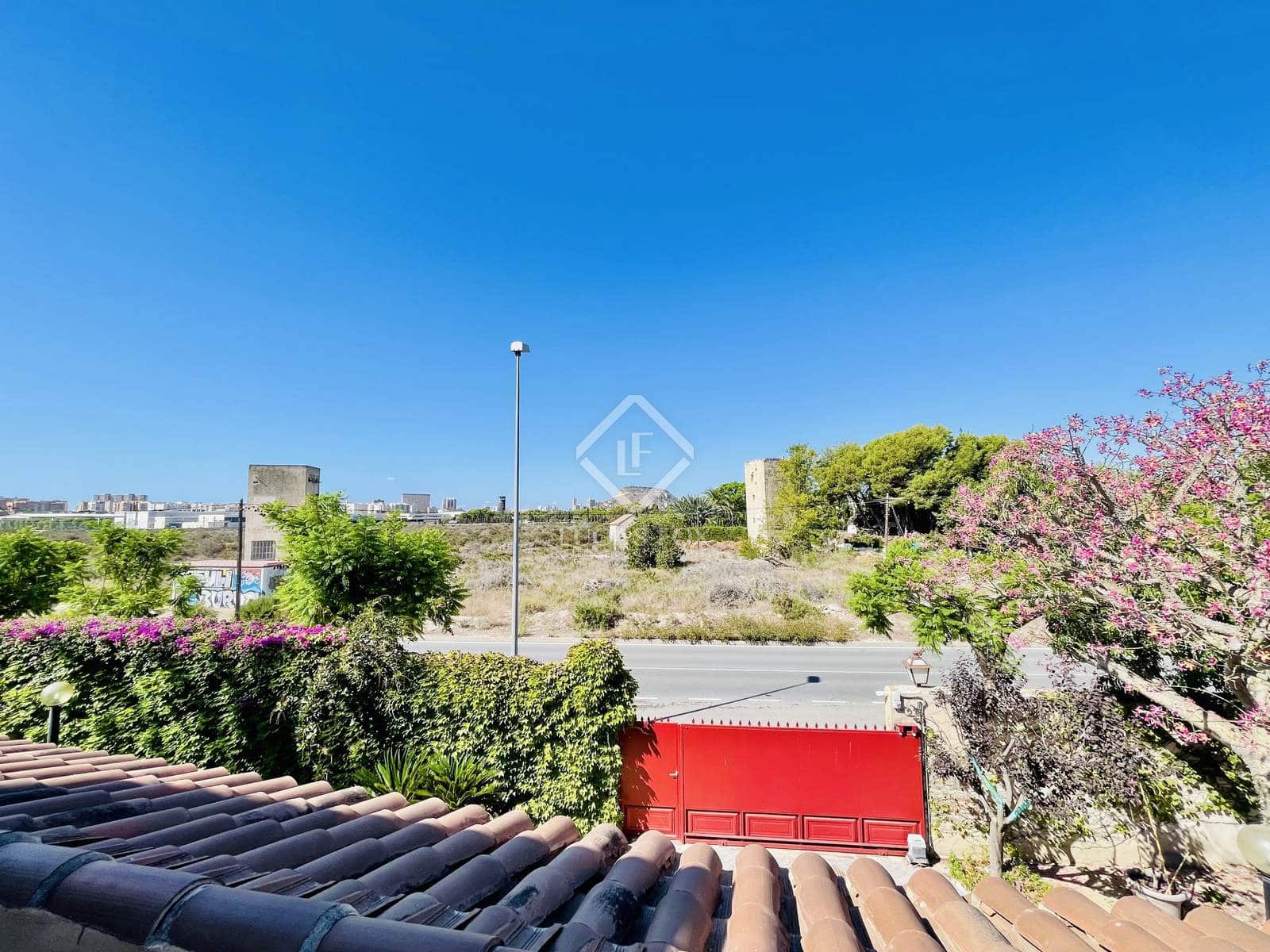 5 bedroom Villa for sale in Alicante / Alacant city with pool garage - € 1,590,000 (Ref: 8476991)