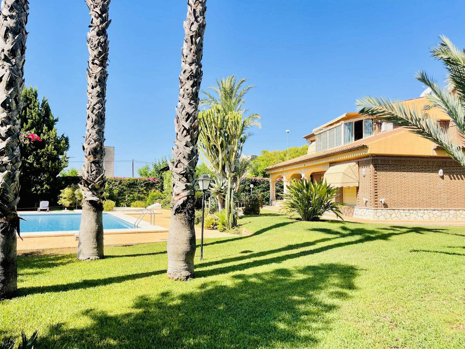 5 bedroom Villa for sale in Alicante / Alacant city with pool garage - € 1,590,000 (Ref: 8476991)