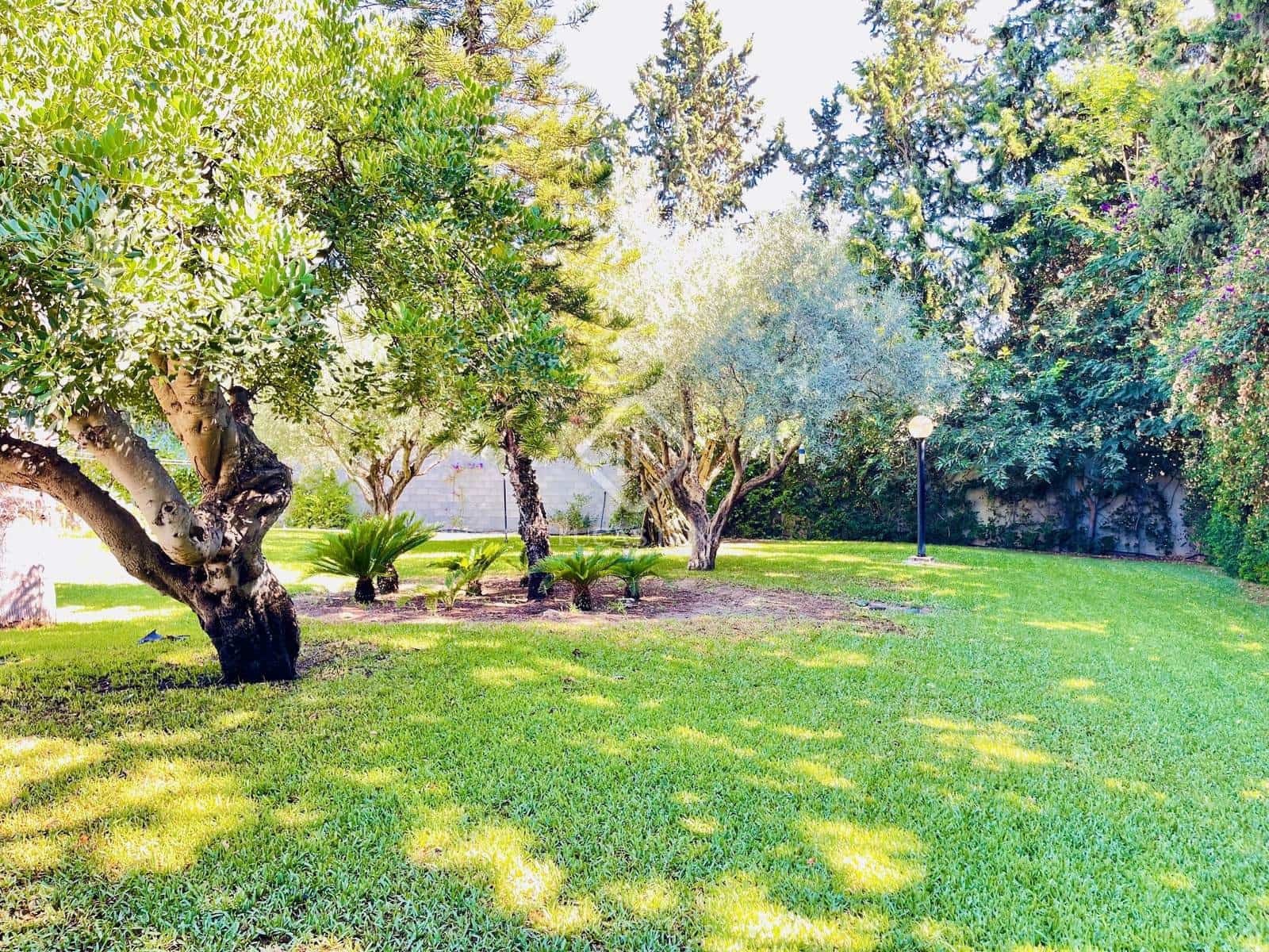 5 bedroom Villa for sale in Alicante / Alacant city with pool garage - € 1,590,000 (Ref: 8476991)