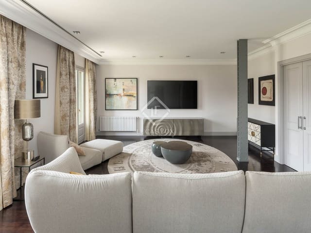 3 quarto Apartamento para arrendar em Barcelona cidade - 9 800 € (Ref: 8476992)