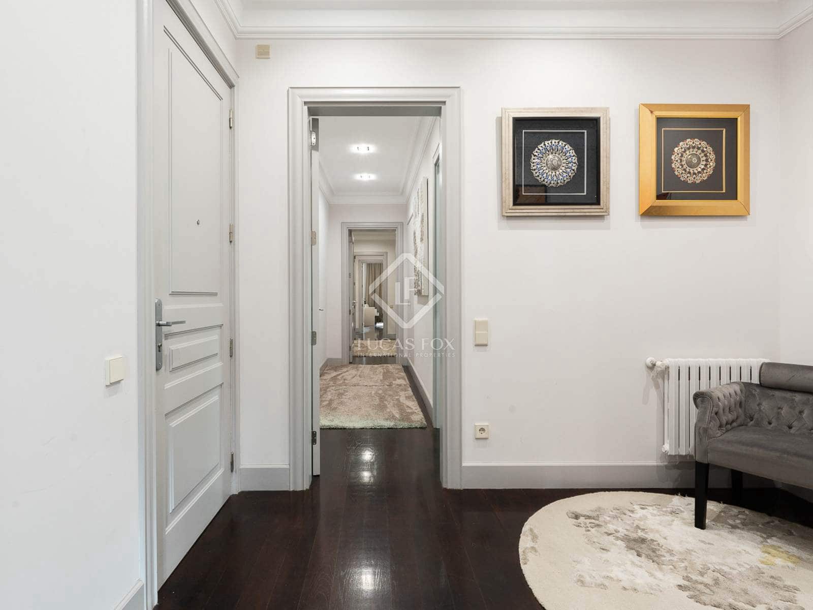 3 bedroom Apartment for rent in Barcelona city - € 9,800 (Ref: 8476992)