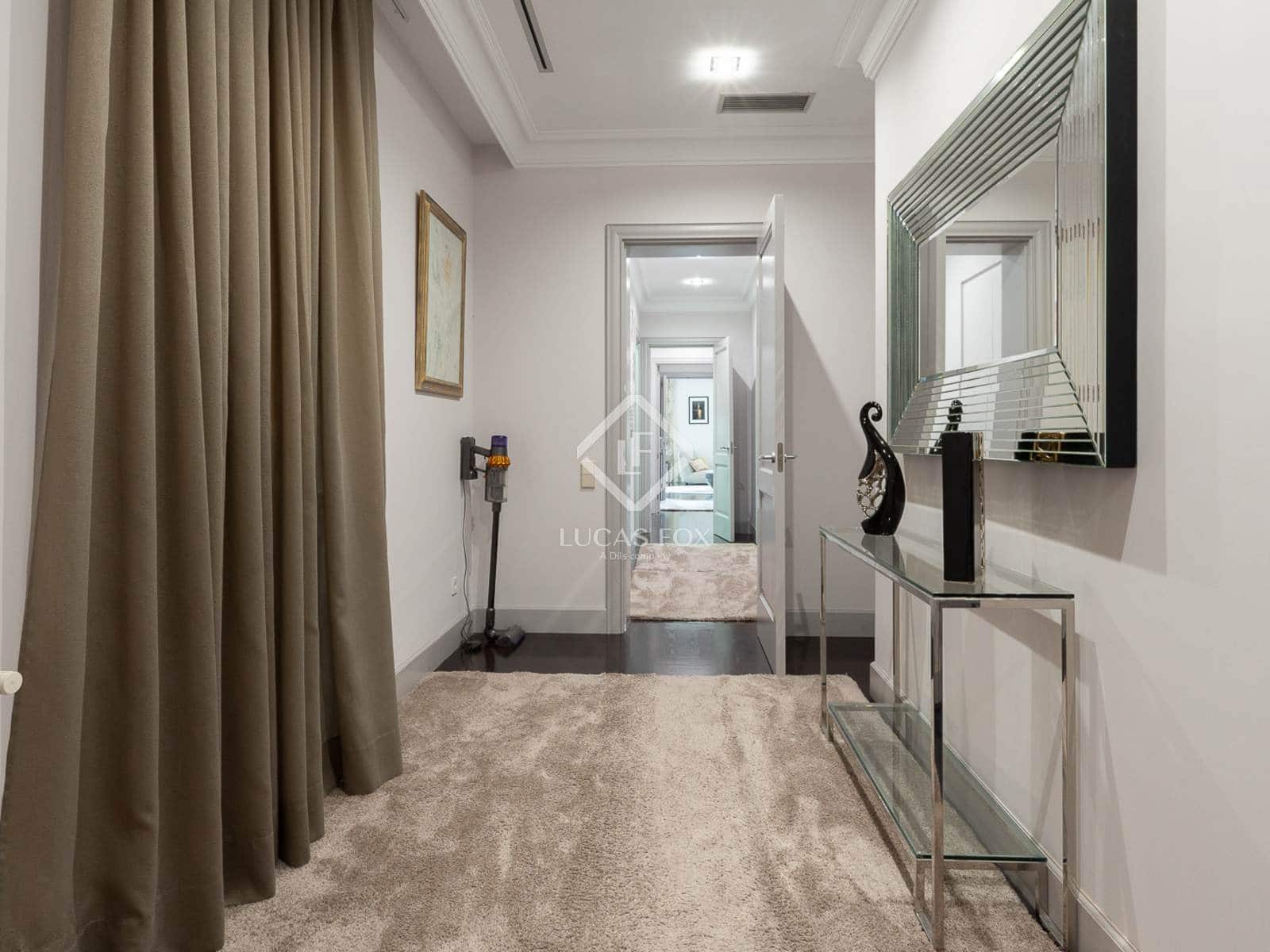 3 bedroom Apartment for rent in Barcelona city - € 9,800 (Ref: 8476992)