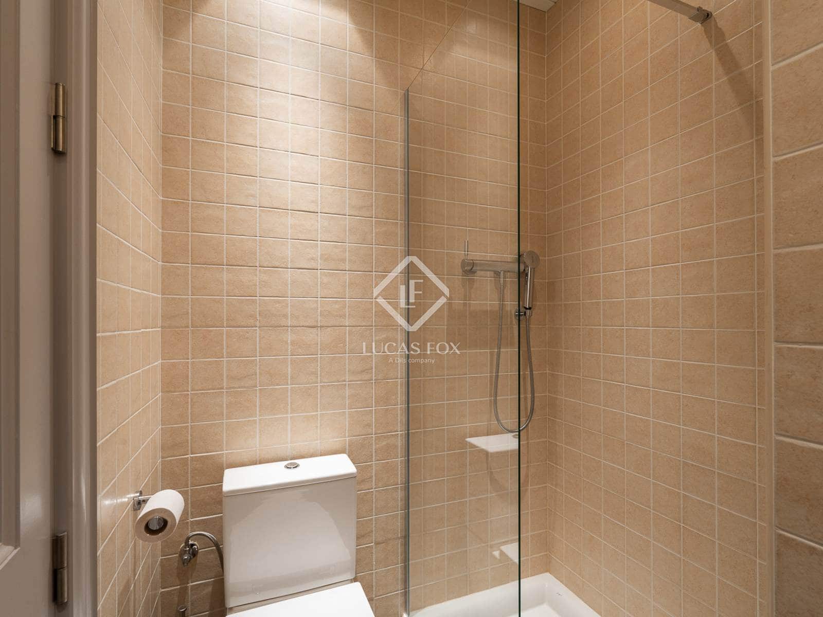 3 bedroom Apartment for rent in Barcelona city - € 9,800 (Ref: 8476992)