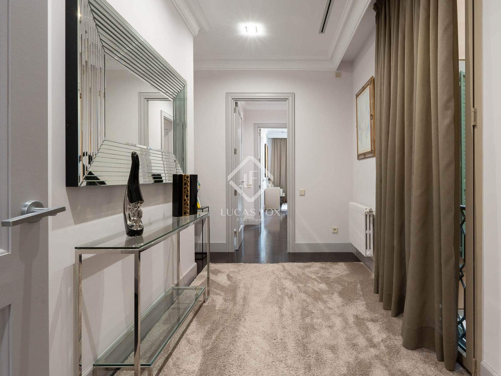 3 bedroom Apartment for rent in Barcelona city - € 9,800 (Ref: 8476992)