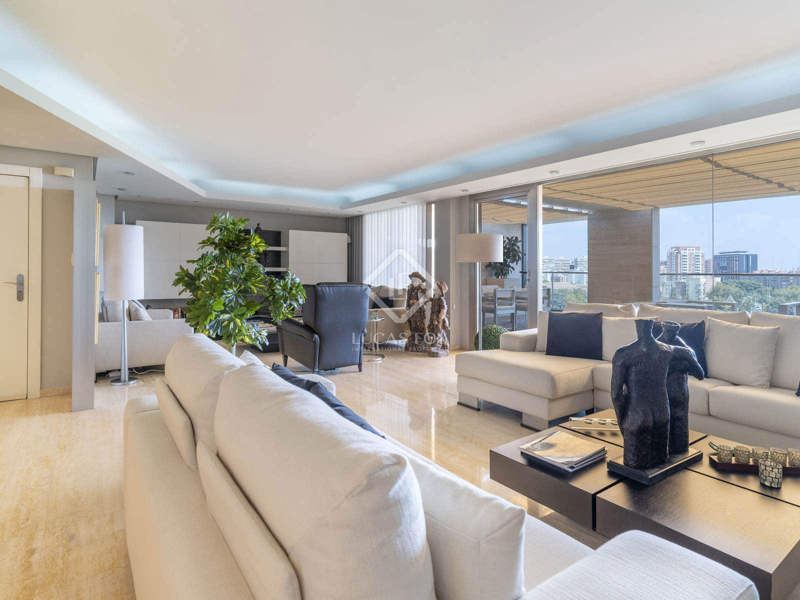 2 soveværelse Penthouse til salg i Valencia by med garage - € 2.100.000 (Ref: 8477027)