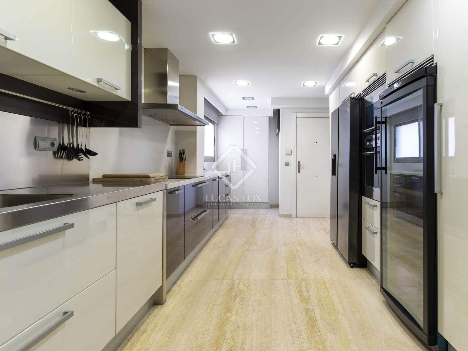 2 soveværelse Penthouse til salg i Valencia by med garage - € 2.100.000 (Ref: 8477027)