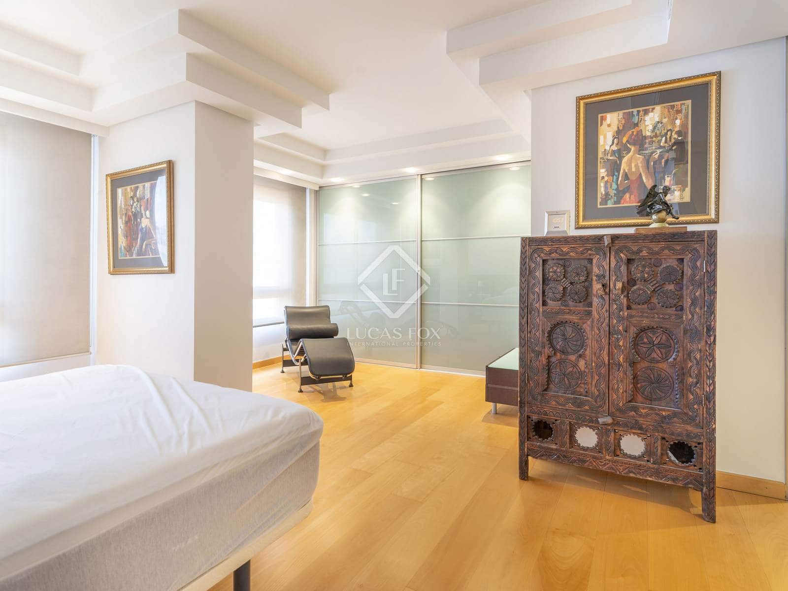 2 soveværelse Penthouse til salg i Valencia by med garage - € 2.100.000 (Ref: 8477027)