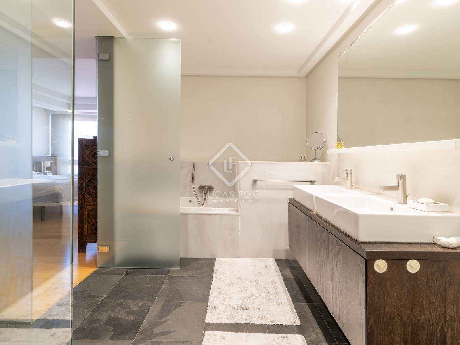 2 soveværelse Penthouse til salg i Valencia by med garage - € 2.100.000 (Ref: 8477027)