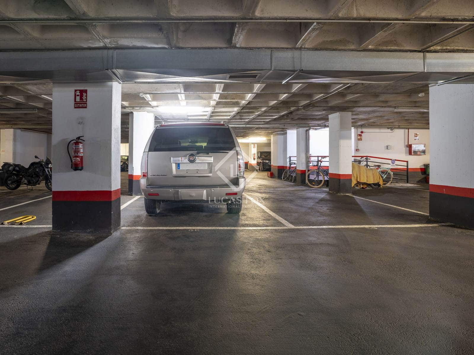 2 soveværelse Penthouse til salg i Valencia by med garage - € 2.100.000 (Ref: 8477027)