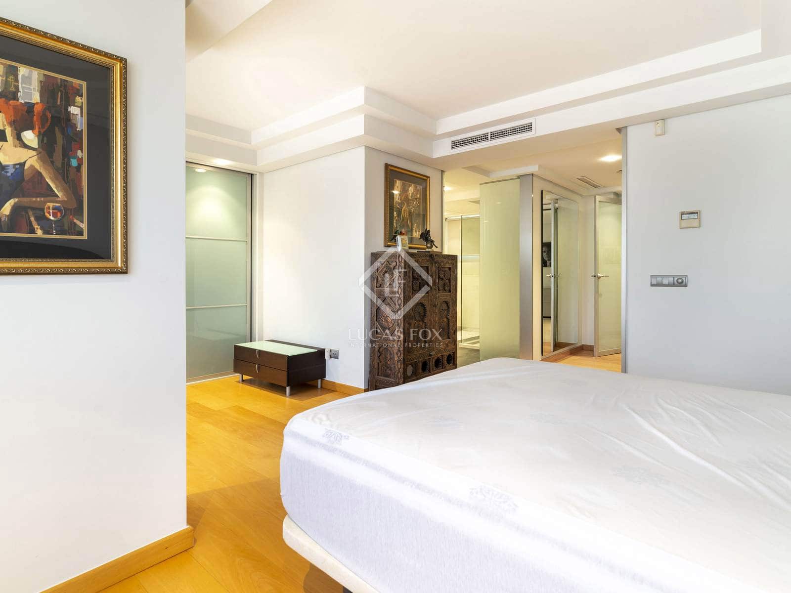 2 soveværelse Penthouse til salg i Valencia by med garage - € 2.100.000 (Ref: 8477027)