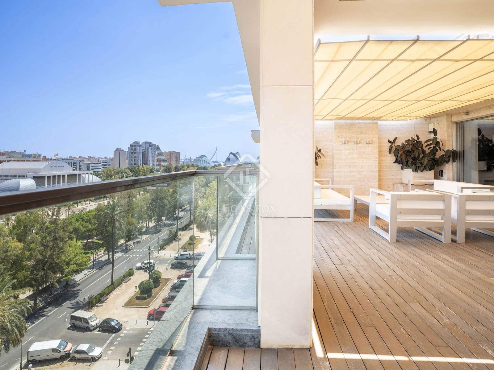 2 soveværelse Penthouse til salg i Valencia by med garage - € 2.100.000 (Ref: 8477027)