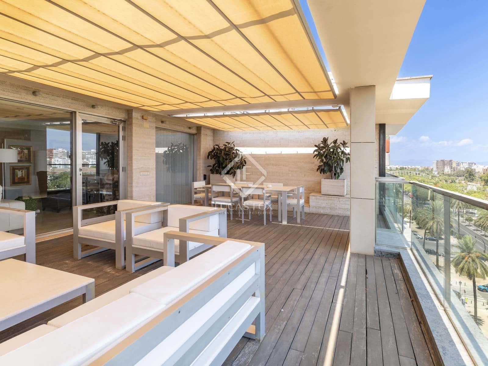 2 soveværelse Penthouse til salg i Valencia by med garage - € 2.100.000 (Ref: 8477027)