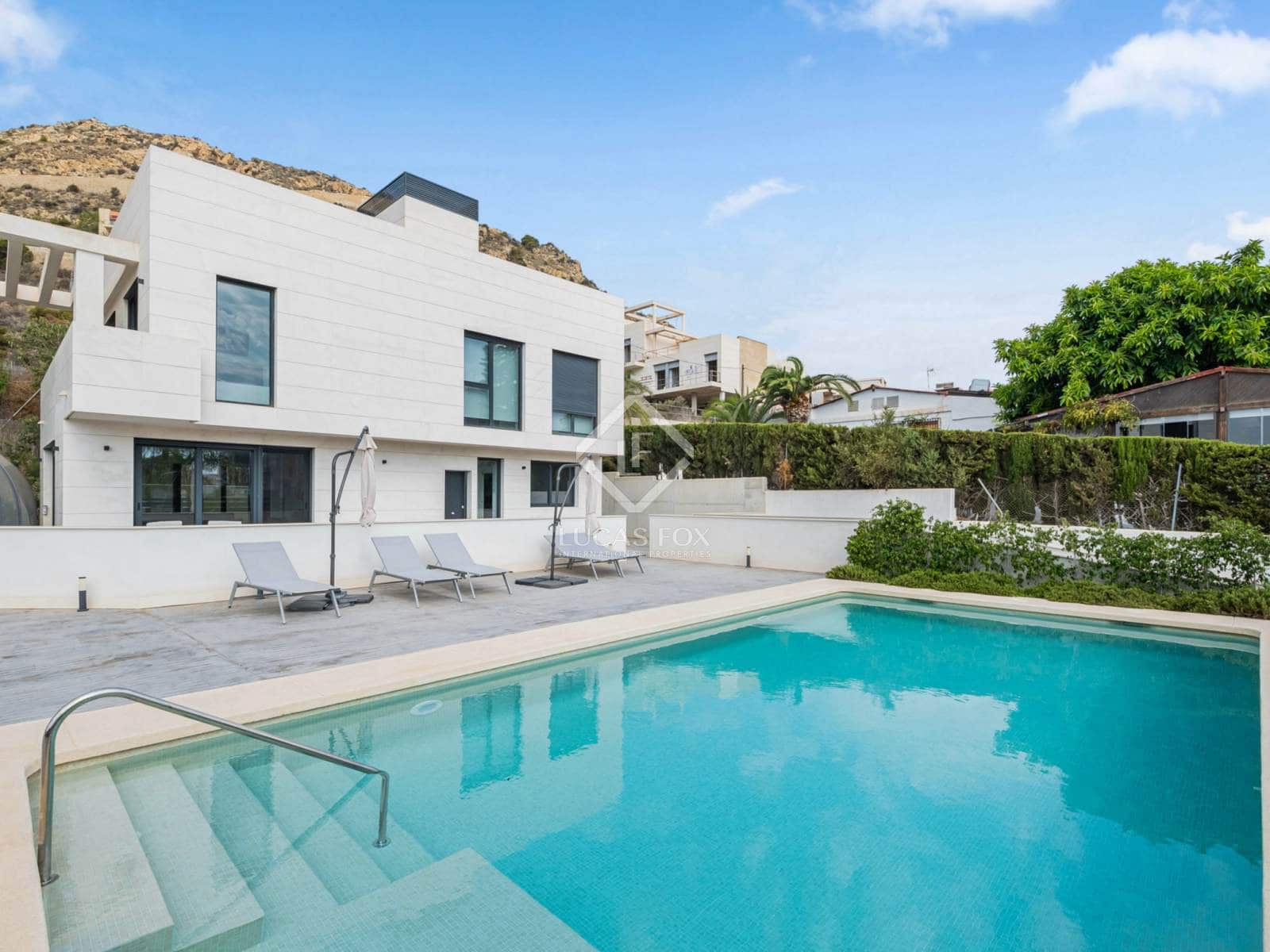 3 Zimmer Villa zu verkaufen in Alicante / Alacant Stadt mit Pool Garage - 1.175.000 € (Ref: 8477155)