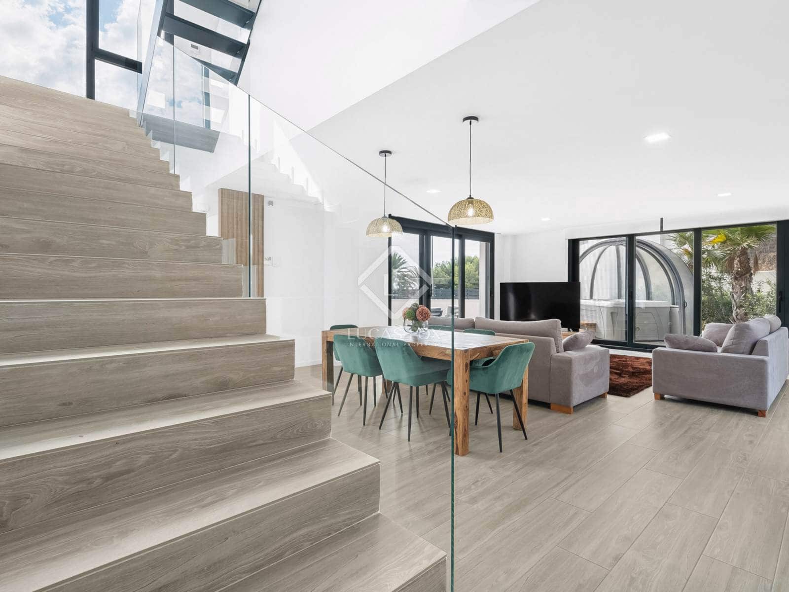 3 Zimmer Villa zu verkaufen in Alicante / Alacant Stadt mit Pool Garage - 1.175.000 € (Ref: 8477155)