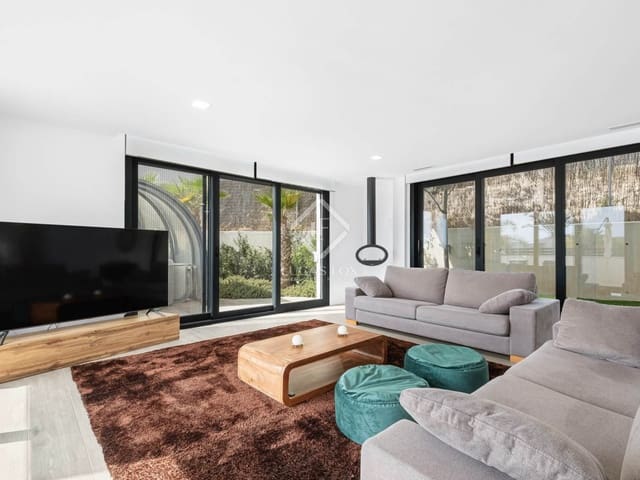 3 Zimmer Villa zu verkaufen in Alicante / Alacant Stadt mit Pool Garage - 1.175.000 € (Ref: 8477155)