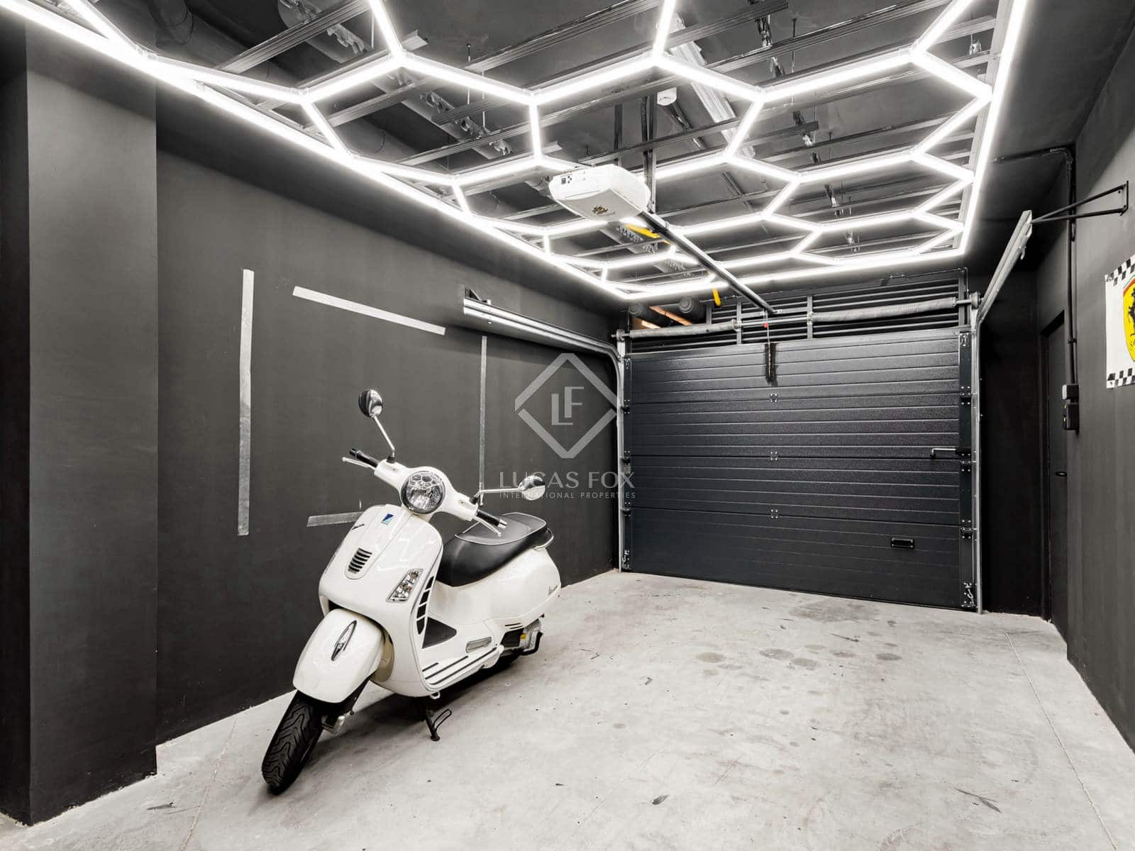 3 Zimmer Villa zu verkaufen in Alicante / Alacant Stadt mit Pool Garage - 1.175.000 € (Ref: 8477155)