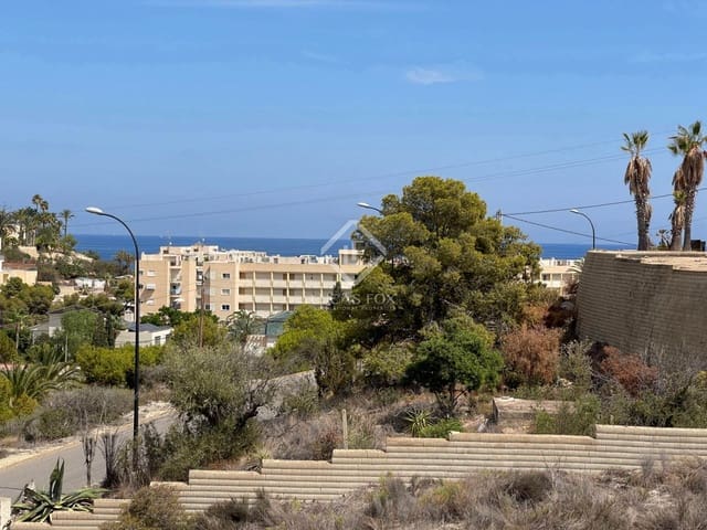 4 soveværelse Villa til salg i Venta Lanuza, El Campello med swimmingpool garage - € 755.000 (Ref: 8478814)