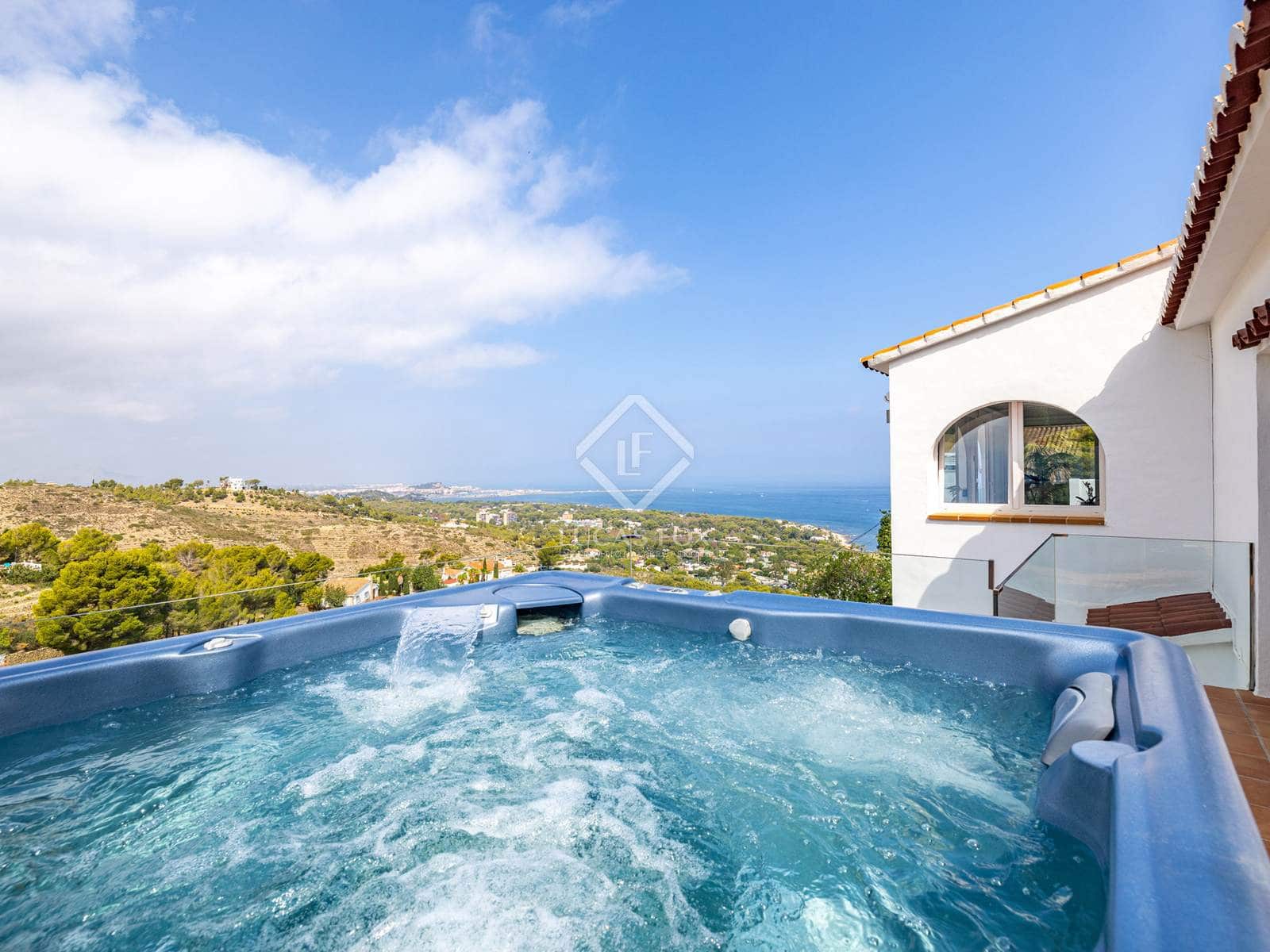 3 slaapkamer Villa te koop in Denia met zwembad garage - € 690.000 (Ref: 8484264)