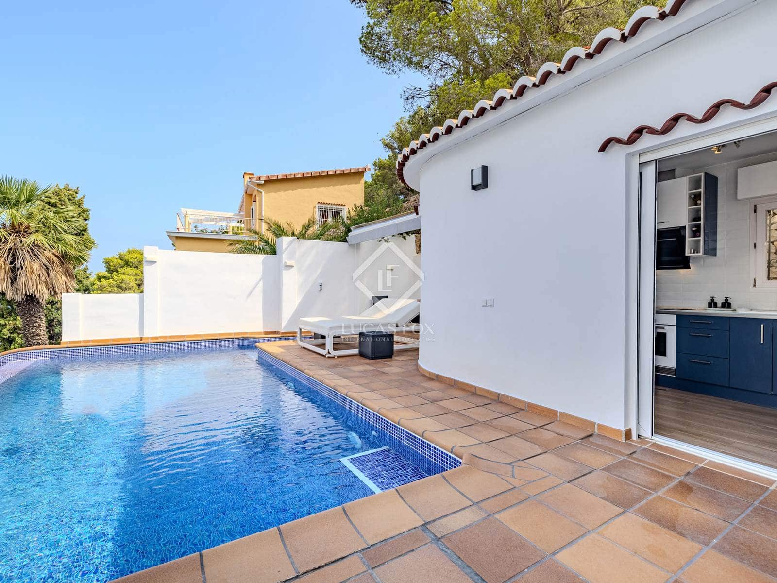 3 slaapkamer Villa te koop in Denia met zwembad garage - € 690.000 (Ref: 8484264)