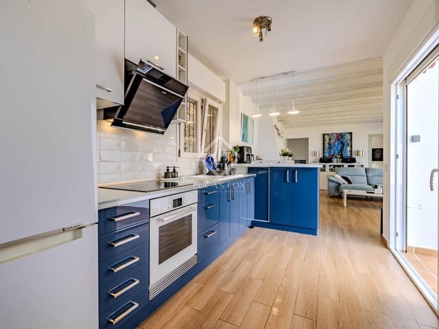 3 slaapkamer Villa te koop in Dénia met zwembad garage - € 690.000 (Ref: 8484264)