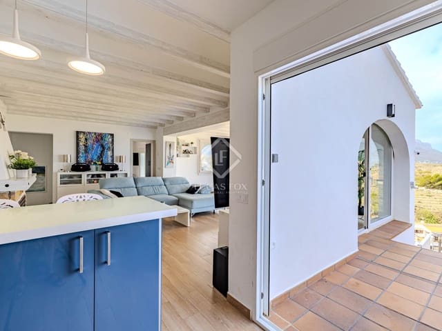 3 slaapkamer Villa te koop in Dénia met zwembad garage - € 690.000 (Ref: 8484264)