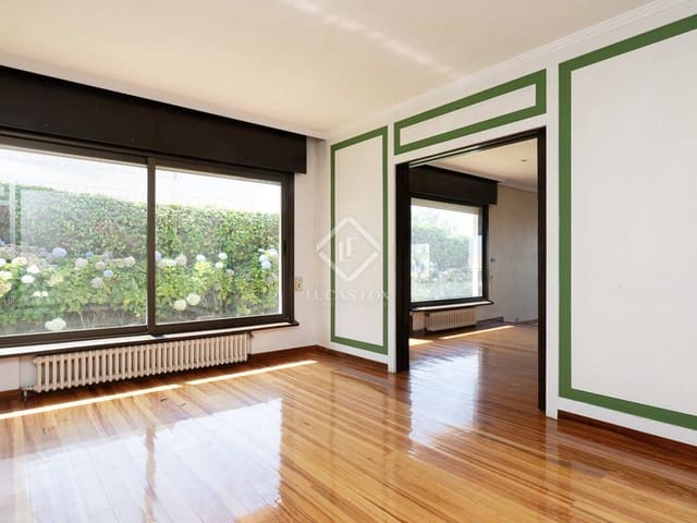 4 bedroom Villa for sale in Vigo with pool garage - € 2,250,000 (Ref: 8487048)