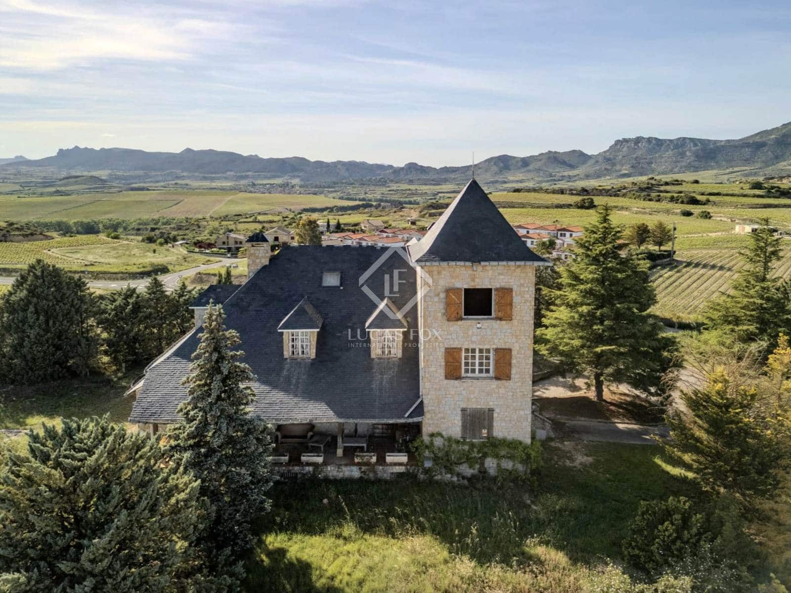 5 soveværelse Finca/Landehus til salg i Labastida - € 3.725.000 (Ref: 8488453)