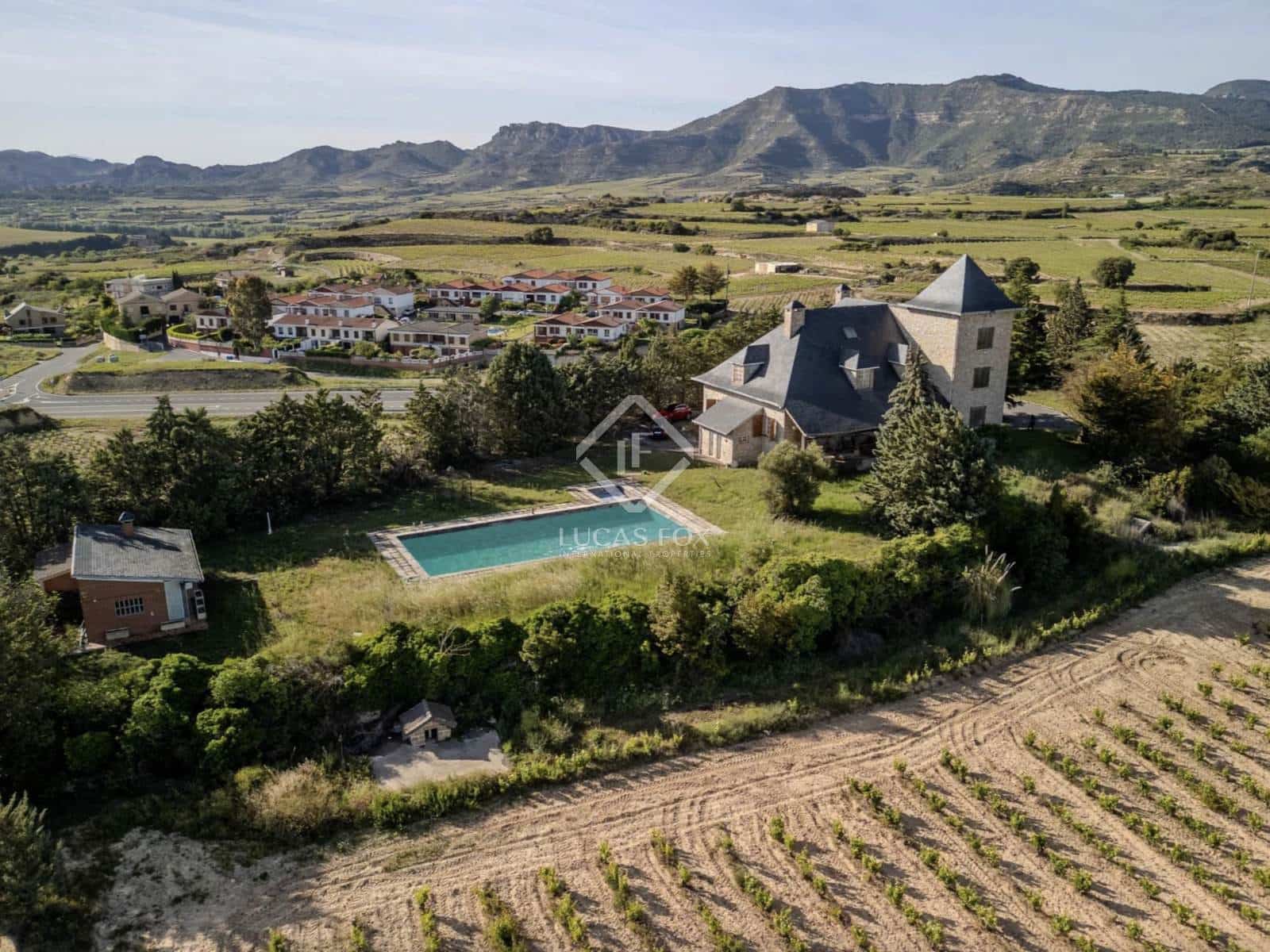 5 soveværelse Finca/Landehus til salg i Labastida - € 3.725.000 (Ref: 8488453)