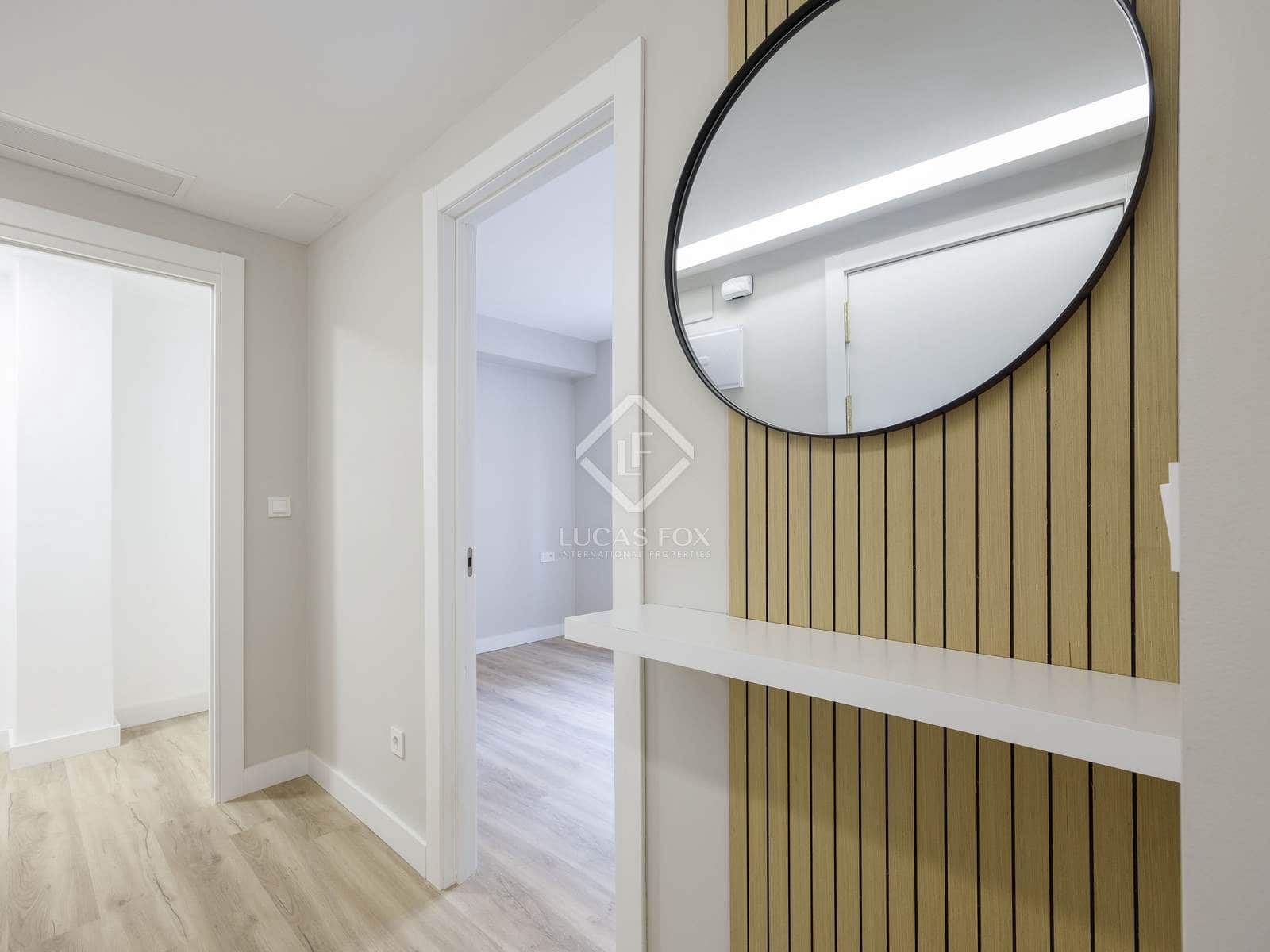 4 slaapkamer Appartement te huur in Valencia stad - € 2.000 (Ref: 8493057)