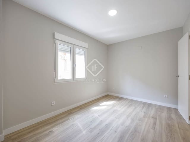 4 slaapkamer Appartement te huur in Valencia stad - € 2.000 (Ref: 8493057)