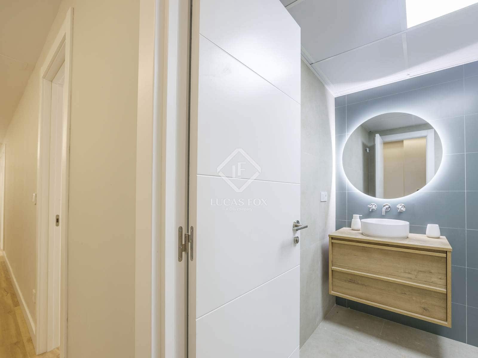 4 slaapkamer Appartement te huur in Valencia stad - € 2.000 (Ref: 8493057)