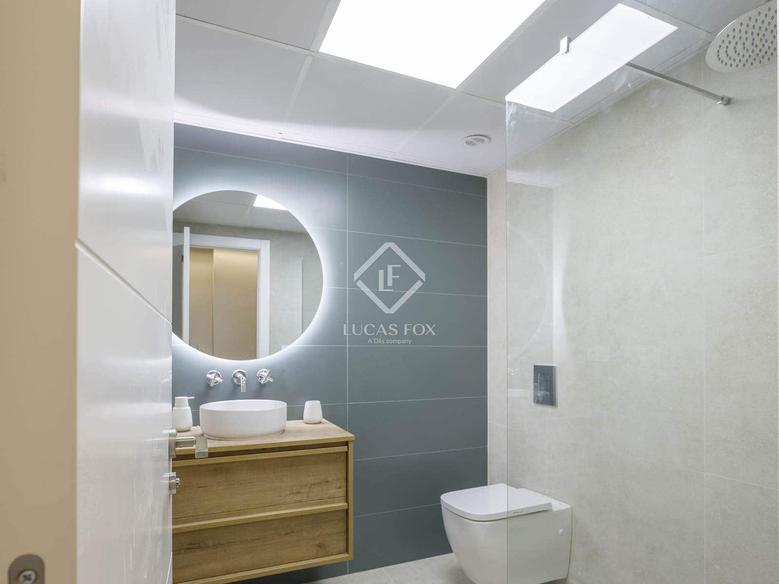 4 slaapkamer Appartement te huur in Valencia stad - € 2.000 (Ref: 8493057)