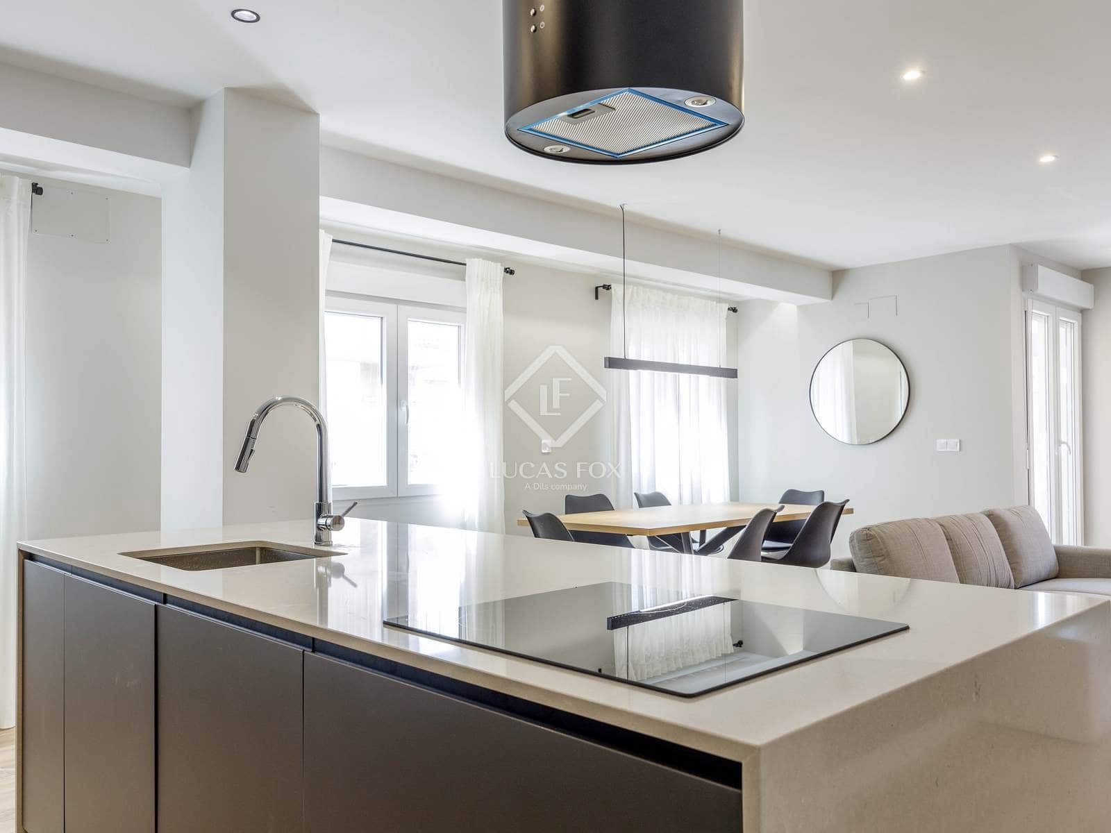 4 slaapkamer Appartement te huur in Valencia stad - € 2.000 (Ref: 8493057)