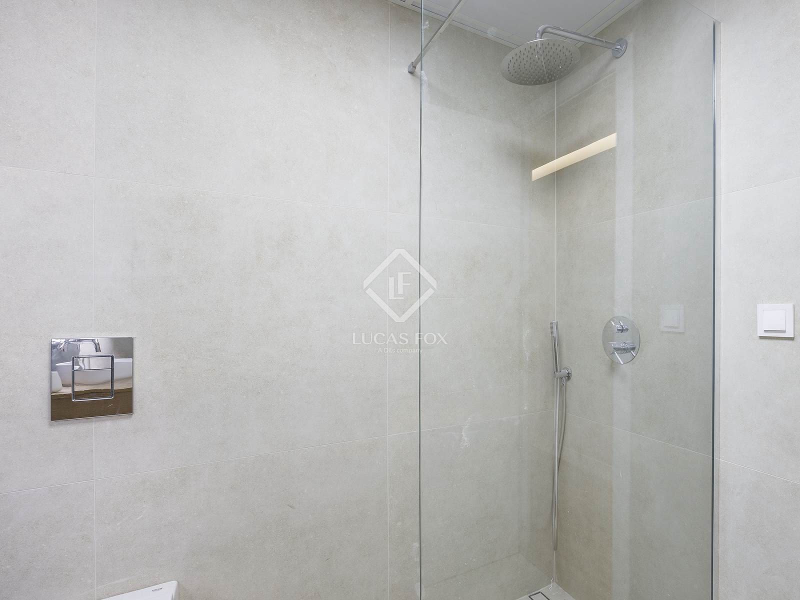 4 slaapkamer Appartement te huur in Valencia stad - € 2.000 (Ref: 8493057)