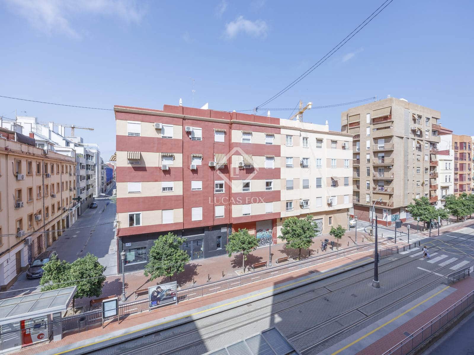 4 slaapkamer Appartement te huur in Valencia stad - € 2.000 (Ref: 8493057)