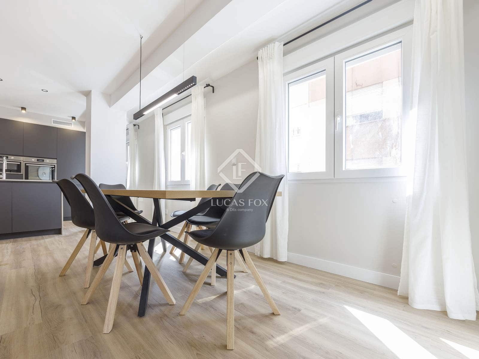 4 slaapkamer Appartement te huur in Valencia stad - € 2.000 (Ref: 8493057)