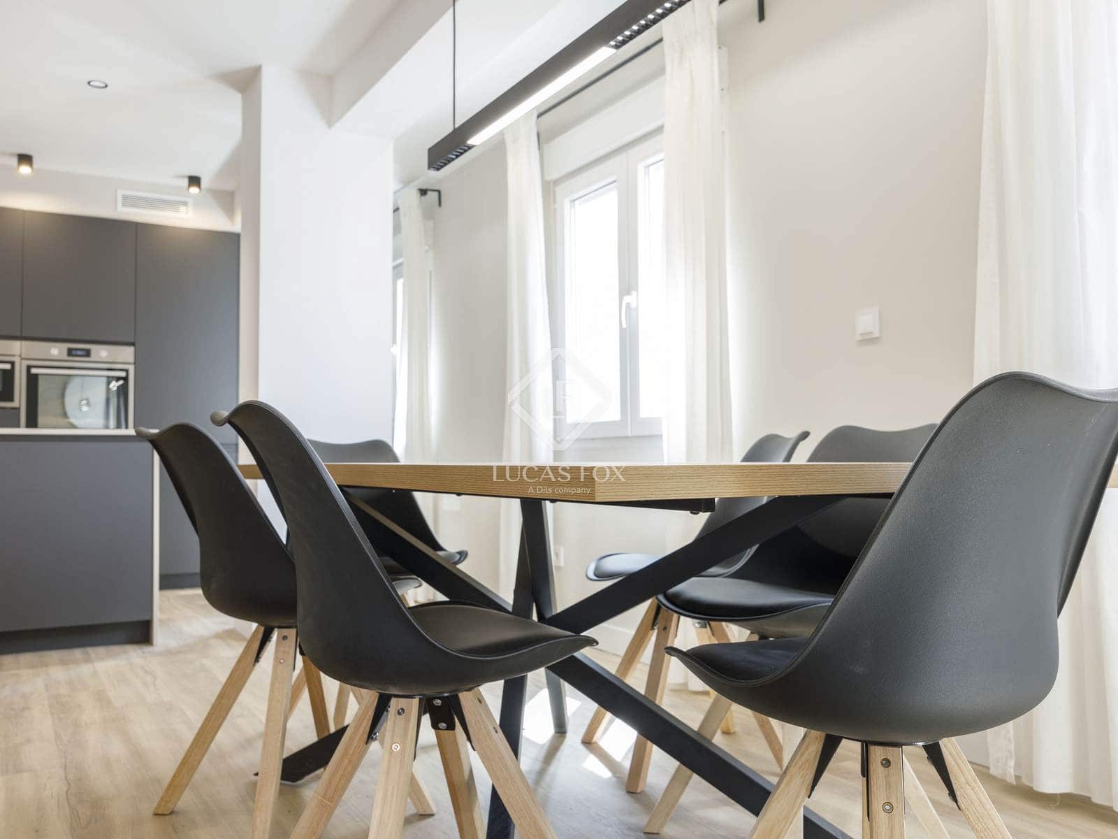 4 slaapkamer Appartement te huur in Valencia stad - € 2.000 (Ref: 8493057)