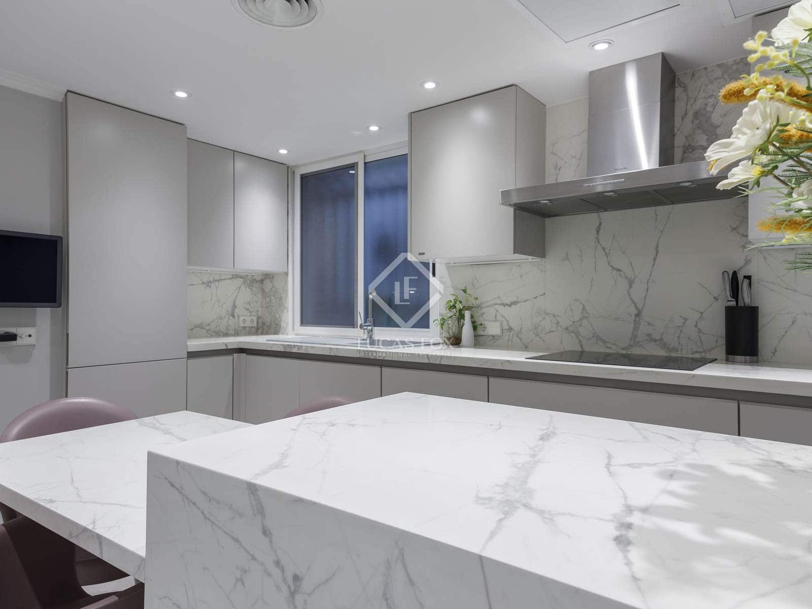 3 soverom Leilighet til leie i Valencia by - € 2 990 (Ref: 8494340)