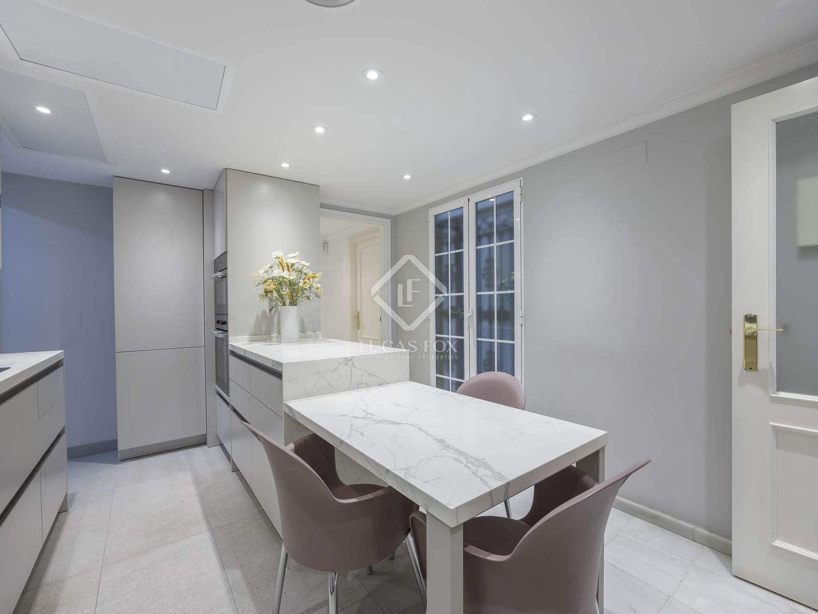 3 soverom Leilighet til leie i Valencia by - € 2 990 (Ref: 8494340)