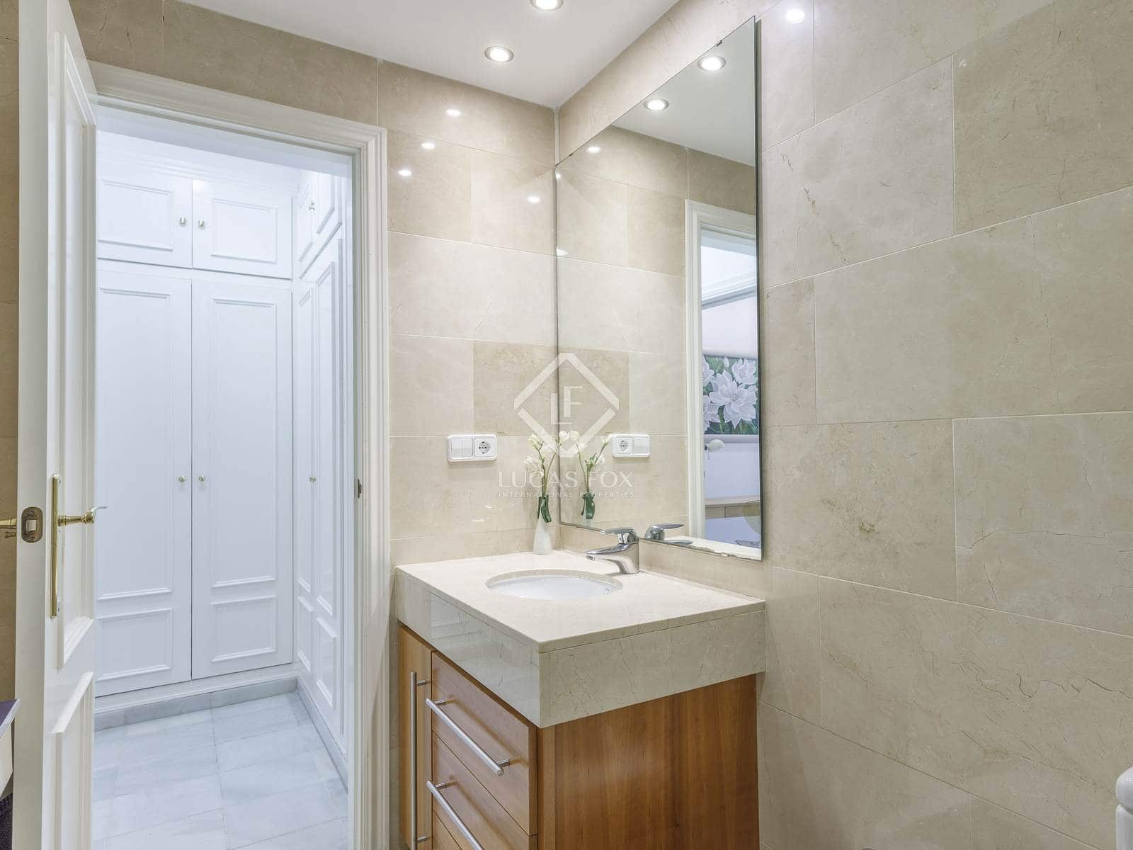 3 soverom Leilighet til leie i Valencia by - € 2 990 (Ref: 8494340)