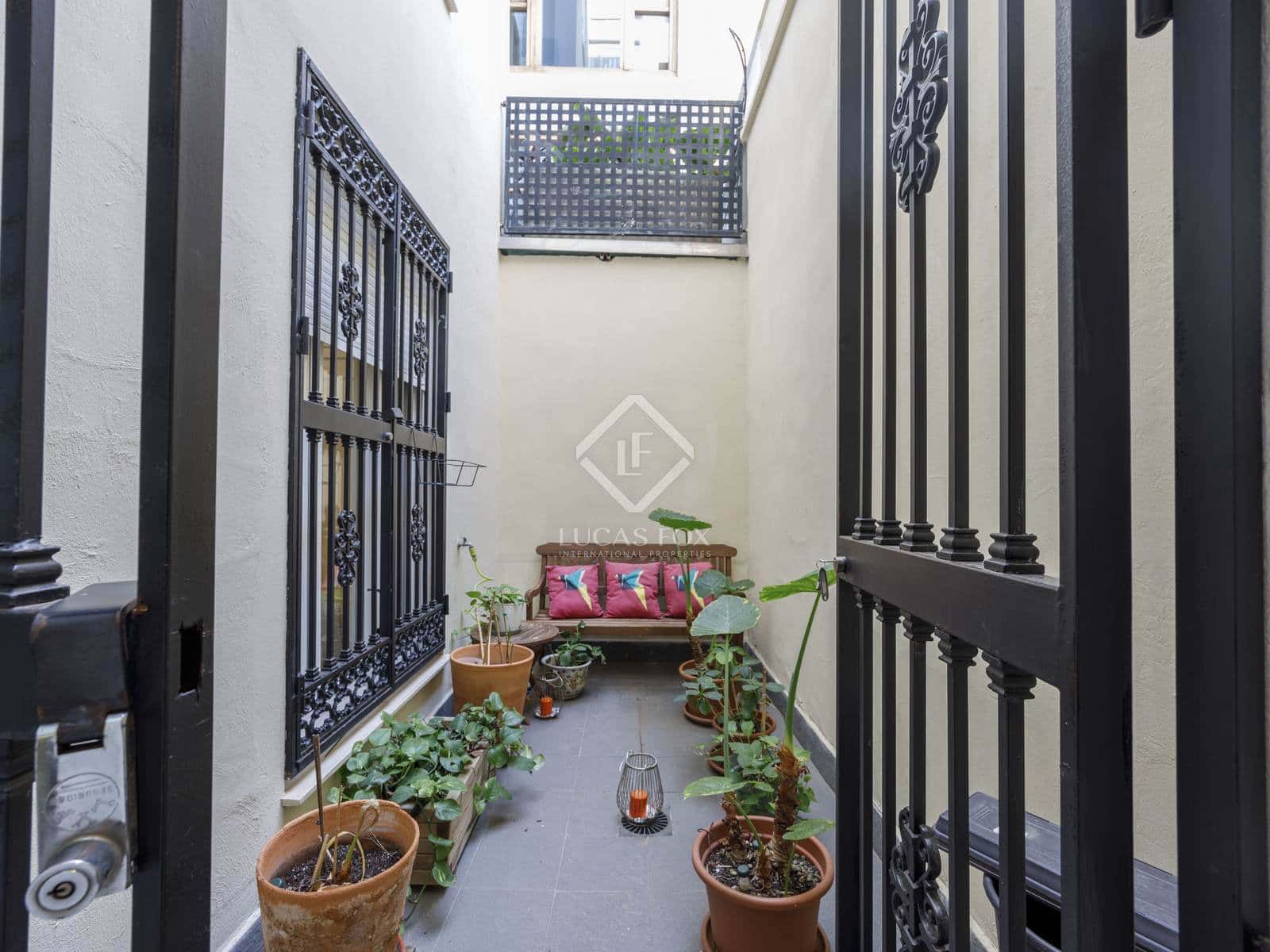 3 soverom Leilighet til leie i Valencia by - € 2 990 (Ref: 8494340)