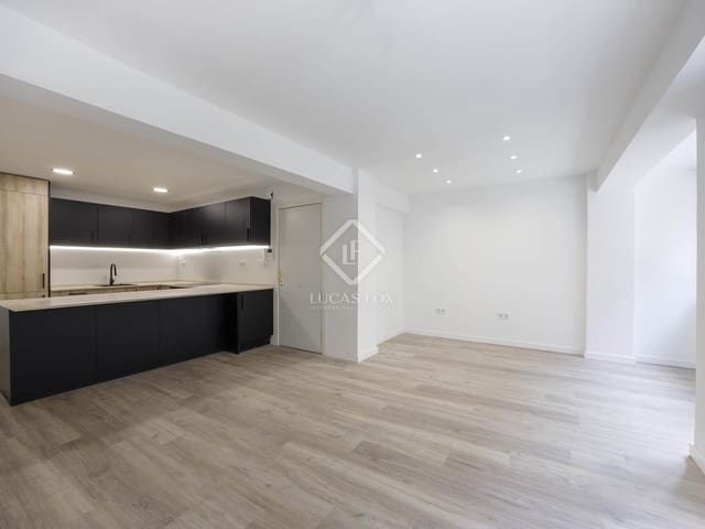4 Zimmer Apartment zu vermieten in València Stadt - 1.500 € (Ref: 8494342)