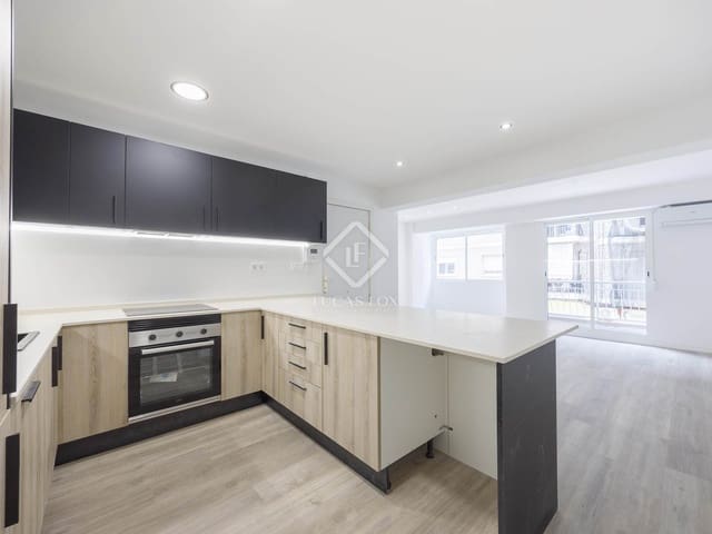 4 Zimmer Apartment zu vermieten in València Stadt - 1.500 € (Ref: 8494342)
