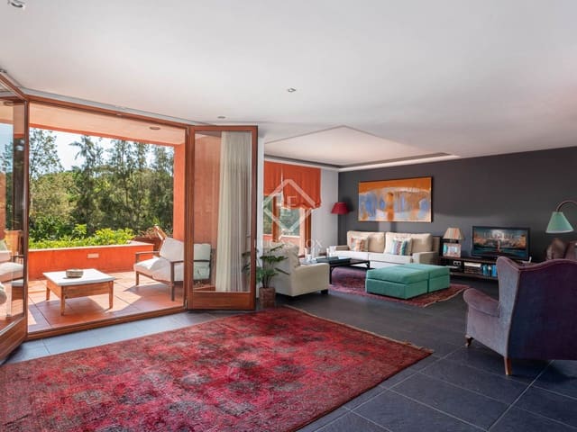 Chalet de 5 habitaciones en Santa Cristina d'Aro en venta con piscina garaje - 1.695.000 € (Ref: 8494344)