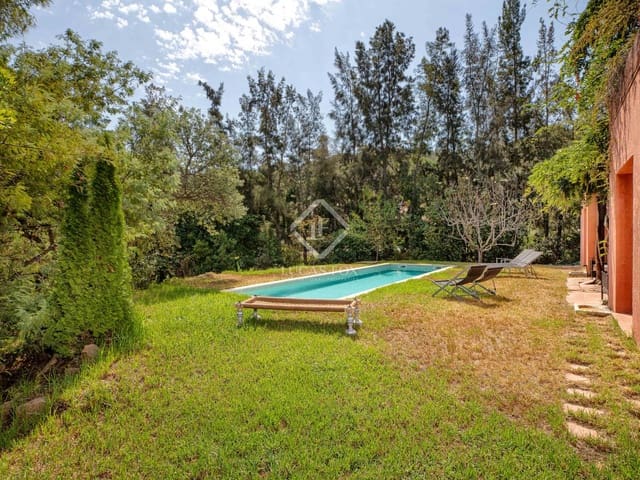 Chalet de 5 habitaciones en Santa Cristina d'Aro en venta con piscina garaje - 1.695.000 € (Ref: 8494344)