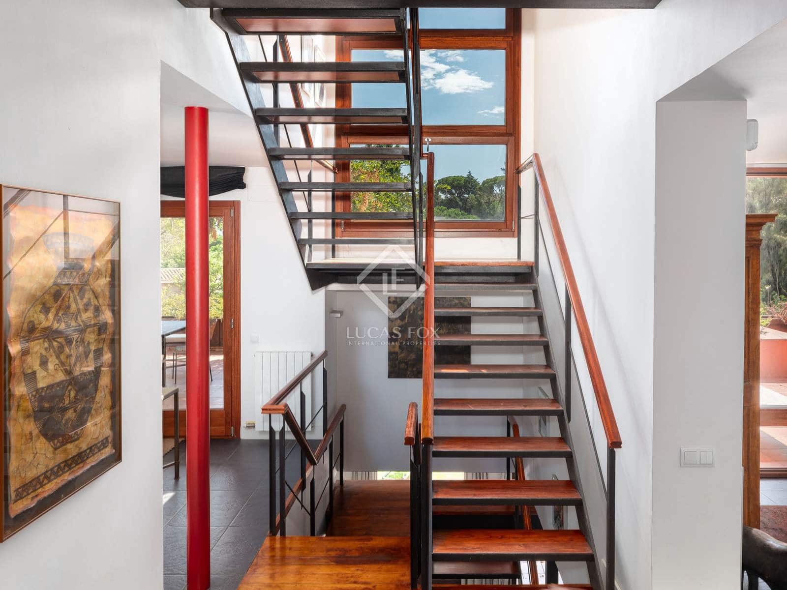 5 bedroom Villa for sale in Santa Cristina d'Aro with pool garage - € 1,695,000 (Ref: 8494344)