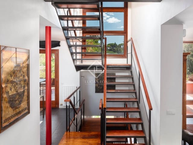 Chalet de 5 habitaciones en Santa Cristina d'Aro en venta con piscina garaje - 1.695.000 € (Ref: 8494344)